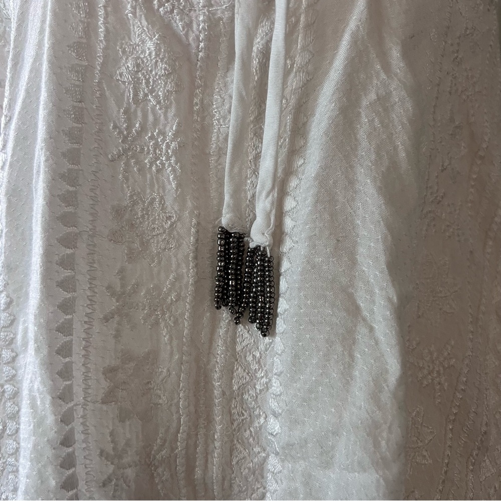 Free People Sleeveless V neck beaded tassel blouse! - Picture 5 of 6